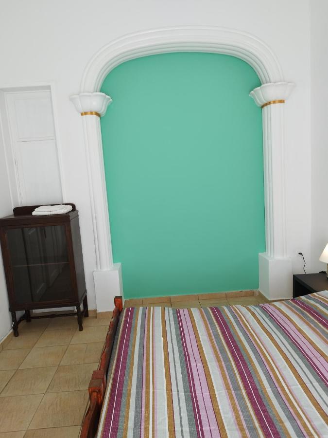 Комната Pilika 4Room With Shared Bath Athene Buitenkant foto