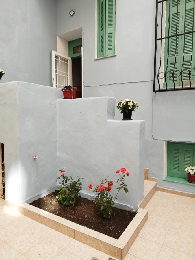 Комната Pilika 4Room With Shared Bath Athene Buitenkant foto